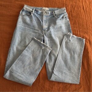 Abercrombie & Fitch ‘90s Straight Ultra High Rise Jeans